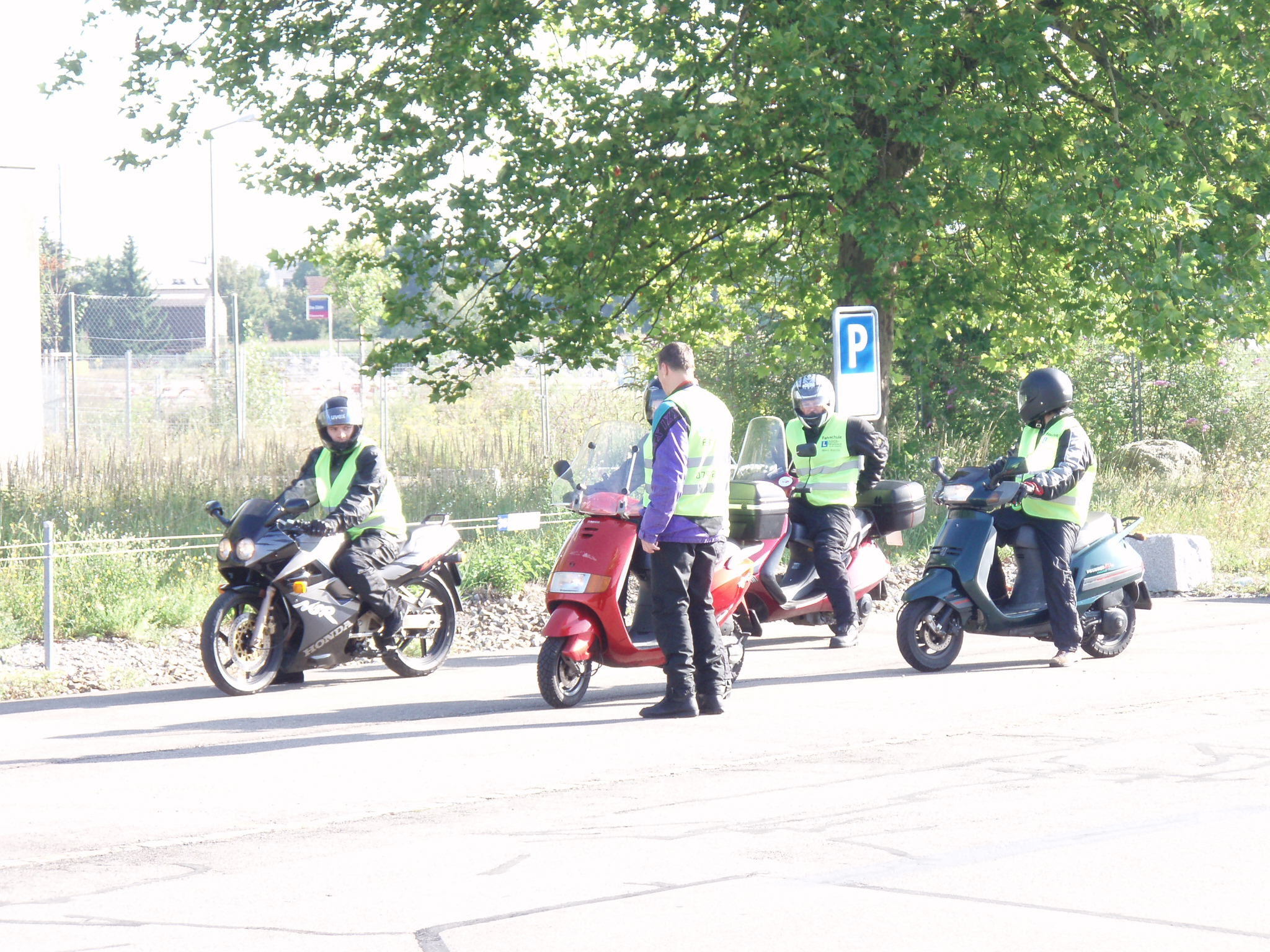 alle 3 Wochen startet ein Motorradgrundkurs für Roller und Motoräder  in Winterthur bei uns 